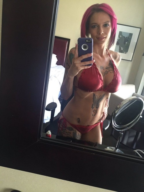 ANNA BELL PEAKS sexy snaps and nude selfies