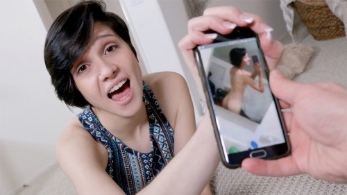CADEY MERCURY sexy snaps and nude selfies