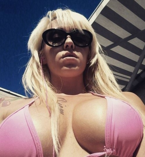 Christina Shine sexy snaps and nude selfies