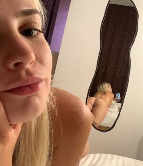 LIKA STAR sexy snaps and nude selfies