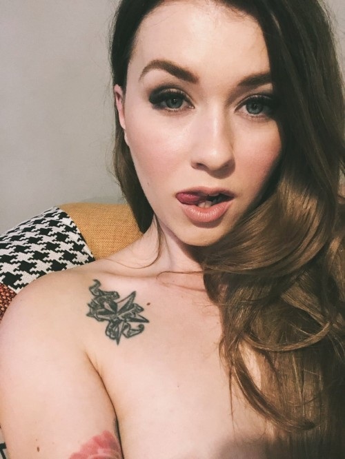 MISHA CROSS sexy snaps and nude selfies